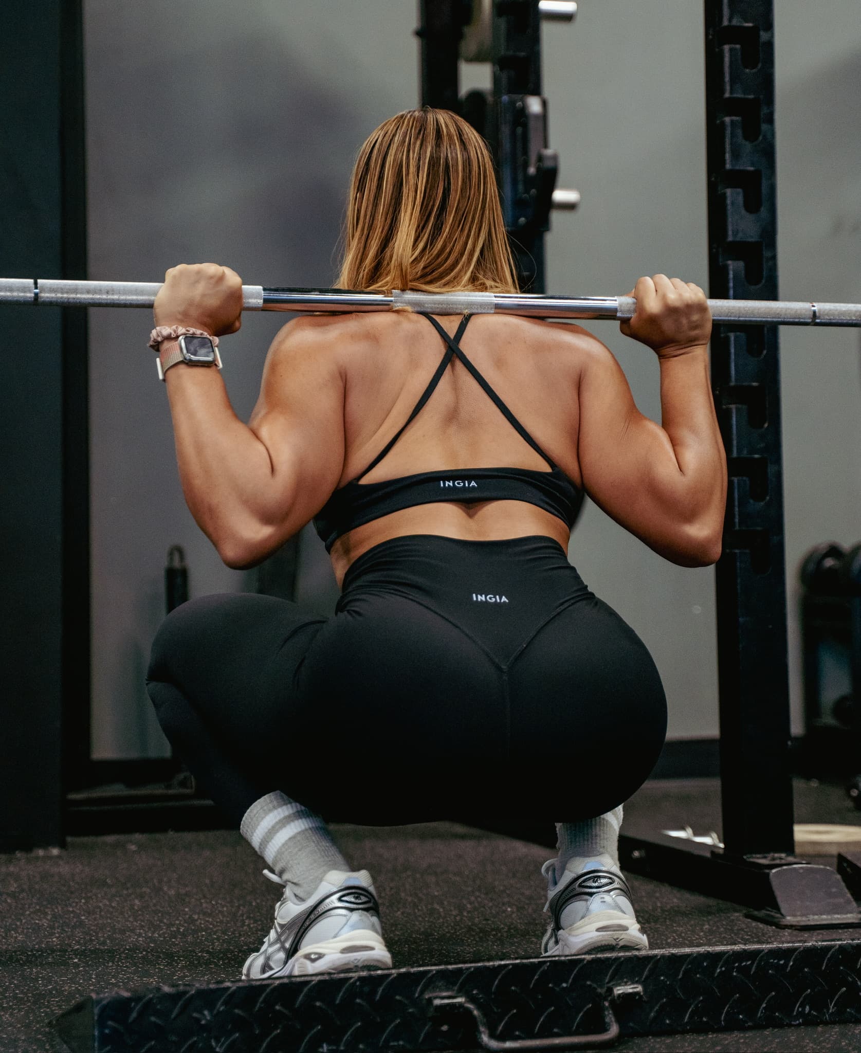 Entrenamiento de fuerza con barra